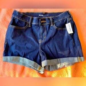 NWT Old Navy Midrise Jean Shorts Size 2